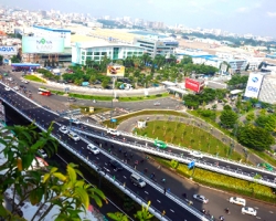 Thông xe 2 cầu vượt giảm ùn tắc ở Tân Sơn Nhất